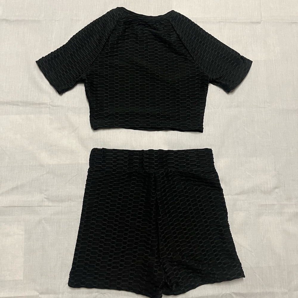Black Two-Piece Workout Set - Size XS - Picture 4 of 5
